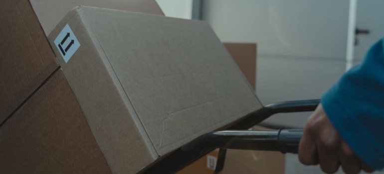Piano Movers - piano movers montreal,montreal piano movers,piano movers montreal qc piano movers Montreal relocating boxes